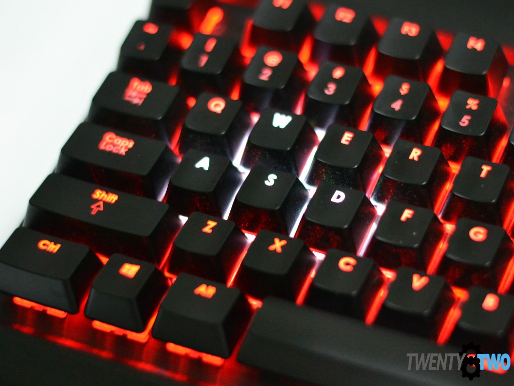 twenty8two-corsair-k70-rgb-review-unboxing-6