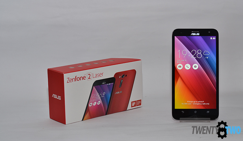 twenty8two-asus-zenfone2-laser-box-display-unit