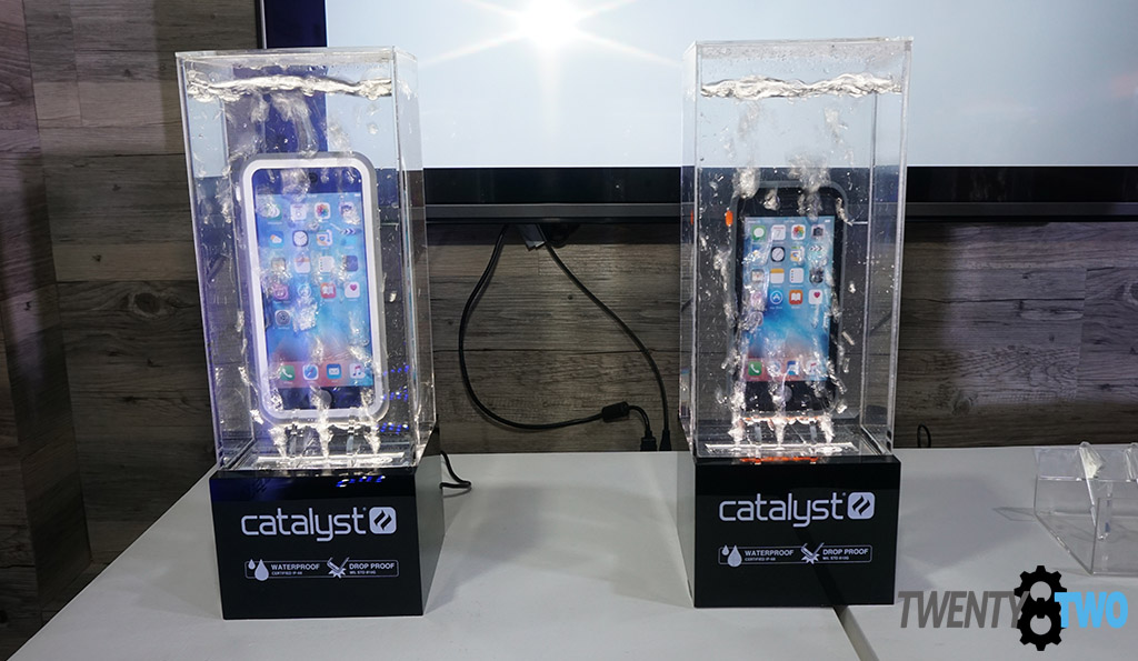 catalyst-cases-powermac-launch-display-units-working-demo-2
