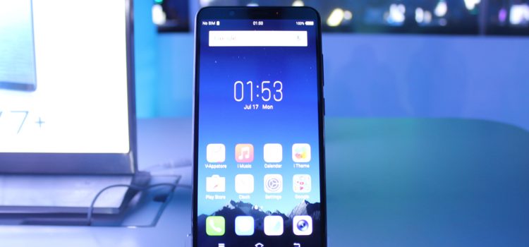 Vivo launches their bezel-less and 24 MP selfie cam-equipped V7+