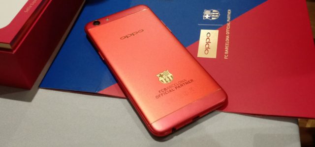 OPPO gives us a look at their stunning FC Barcelona-edition phones