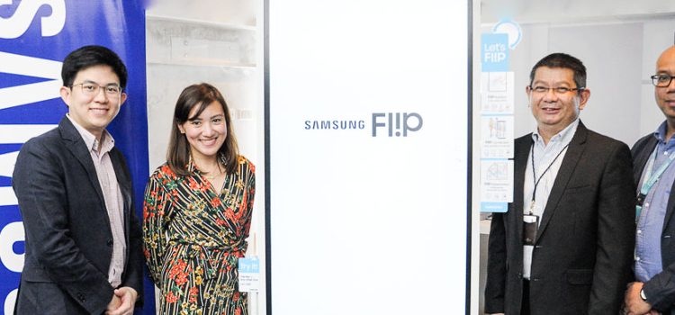 SAMSUNG flips business boundaries with an innovative digital flip chart